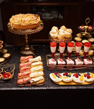 slodki-stol-zlote-la-petite